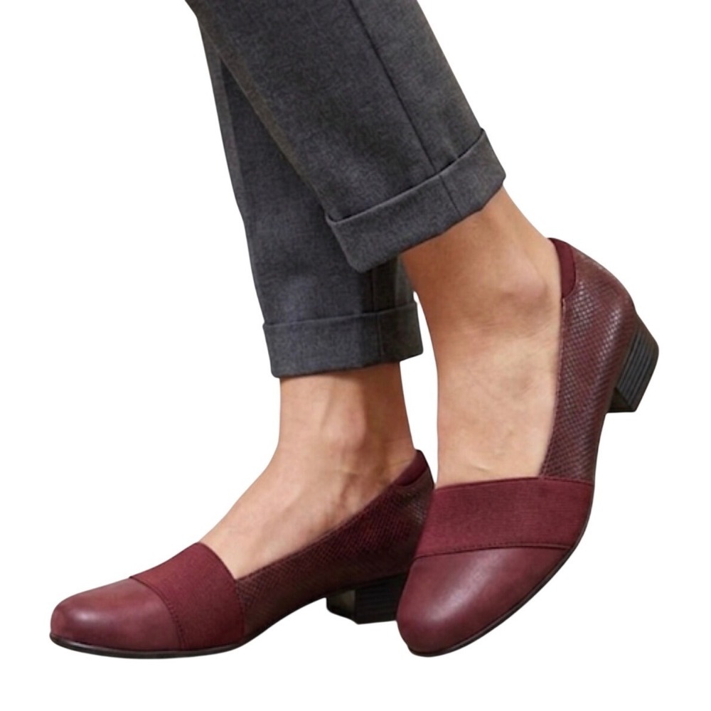 Trotters Jamie Burgundy Leather Snakeskin Low Block‎ Heel Pumps Size 5 NEW